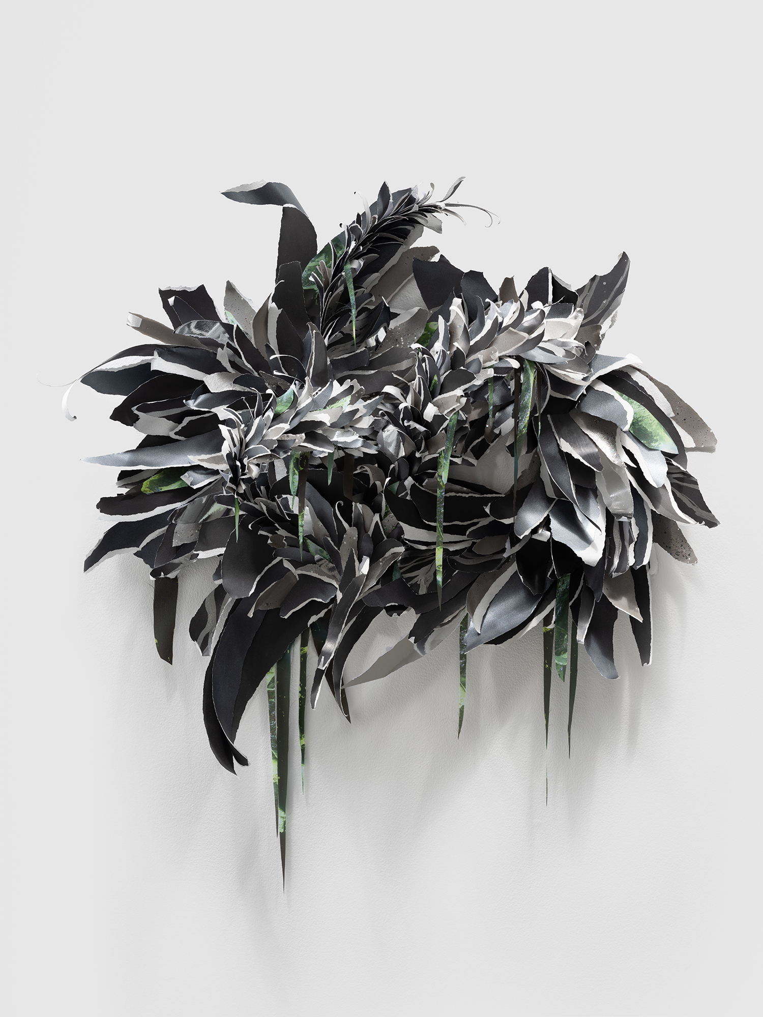 Widow 3 38x39x13in 2025